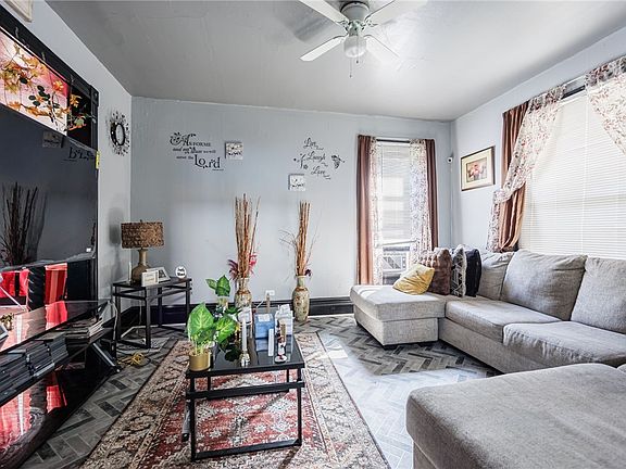 5th image of 460 Hayward Ave