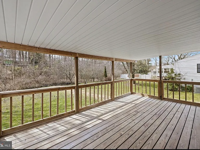 243 Highmeadow Rd — Photo 5