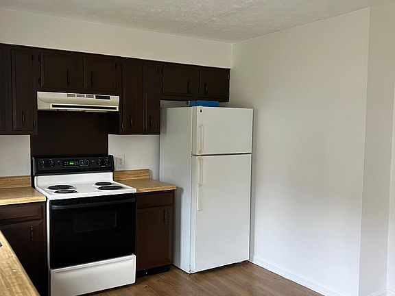 3rd image of 1906 Old Spartanburg Rd APT 4