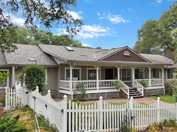 13969 Quarterhorse Dr, Grass Valley, CA 95949