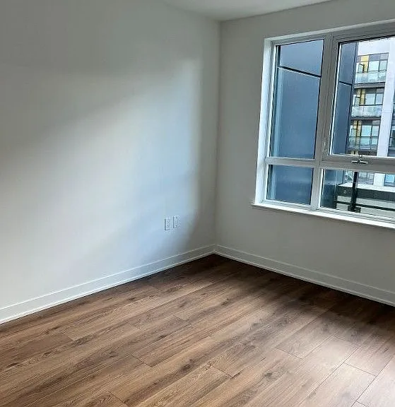 395 Dundas St W #619 — Photo 17
