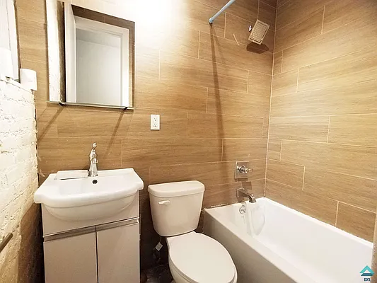 Rented by EXR | media 12