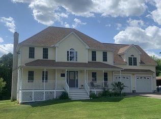 10 Western Ave, Milford, MA 01757