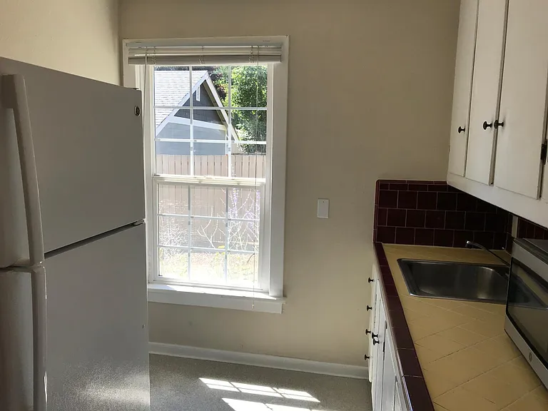 515 Foote St SW #3 — Photo 9