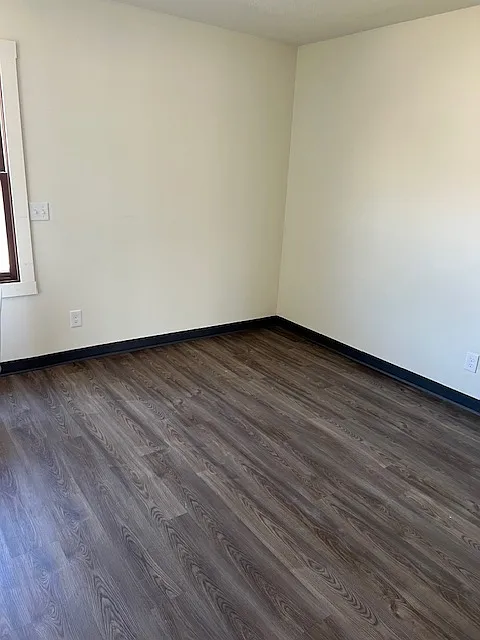 1203 Dixon Avenue - G — Photo 4