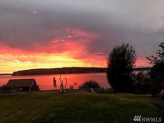 Western exposure provides AMAZING sunsets. 