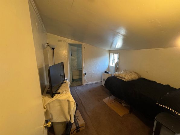 fort-wayne-indiana-73127869 picture