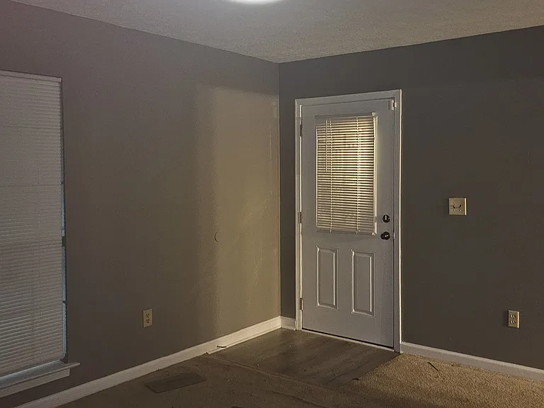 4212 Green Meadow Dr — Photo 17