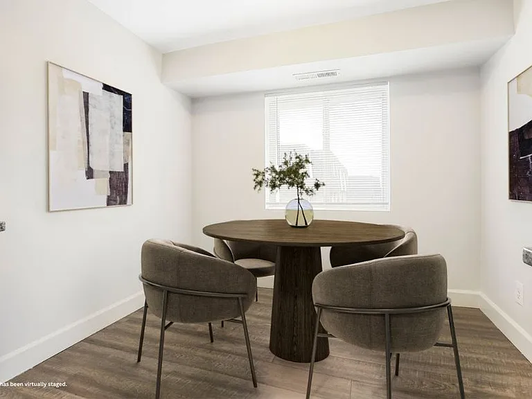 Marrion Square Apartments — Photo 4
