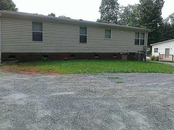 3rd image of 4044 Stone Creek Ct