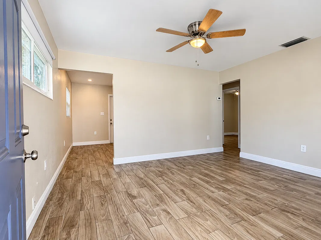 2 bed, 1.0 bath, 711 sqft, $1,895 — Photo 4