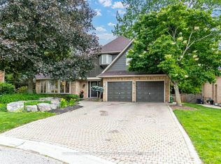 181 Golf Links Rd, Hamilton, ON L9G2N4