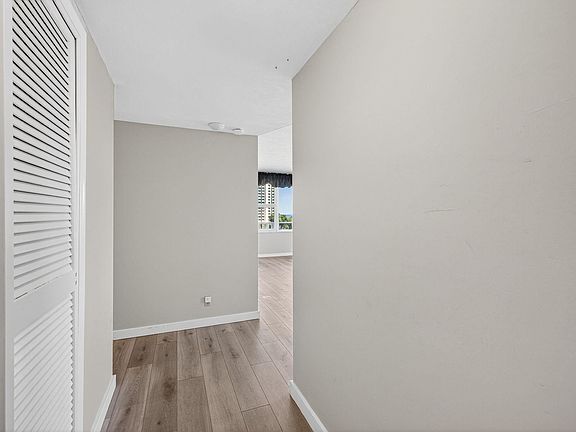 3rd image of 3333 NE 34th Street #615