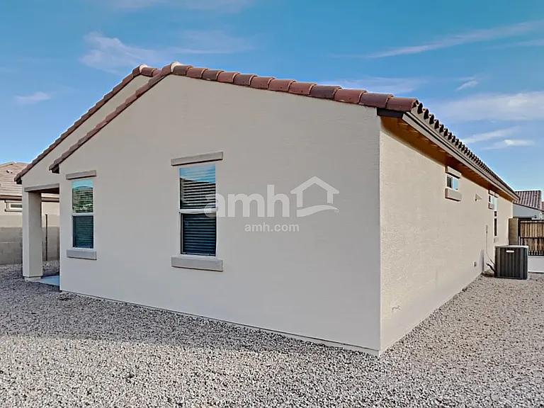 1688 E Primavera Way — Photo 21