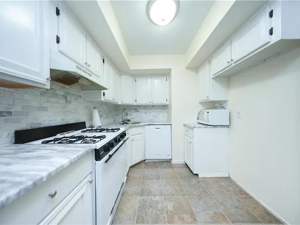 26 Gardenia Lane image 7 of 12