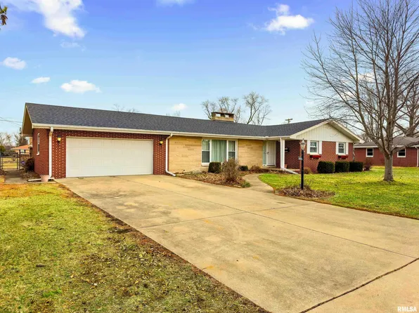 1013 W Beech St, Chillicothe, IL 61523