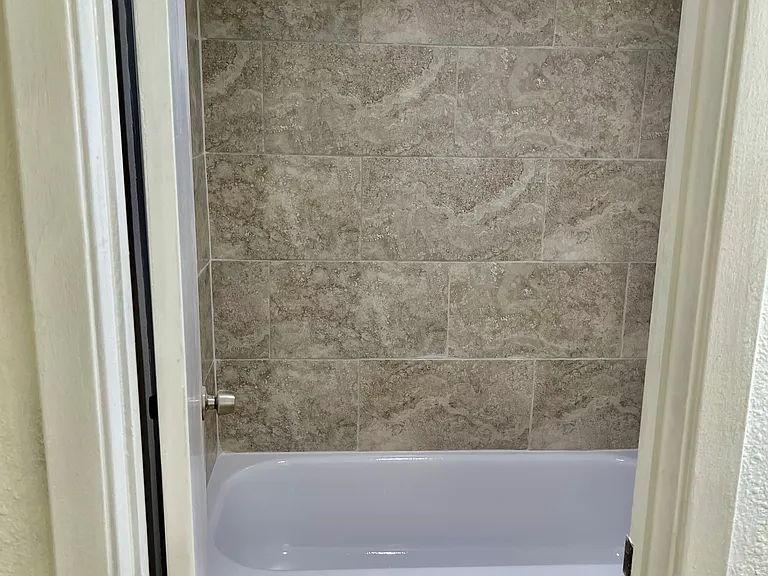 4429 Bowser Ave #101 — Photo 22