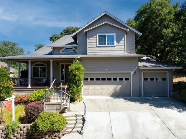 230 Clear Ridge Drive, Healdsburg, CA 95448