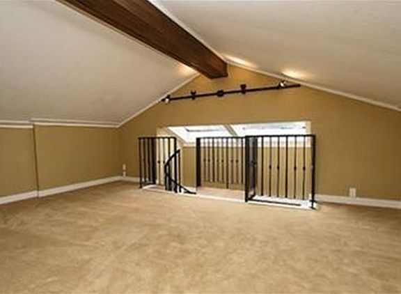 loft on top of the sparrow stairs