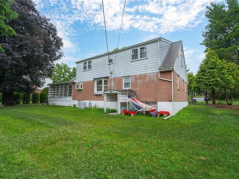 285 Bridle Path Rd — Photo 52