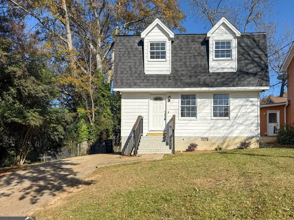 239 E Doyle St, Toccoa, GA 30577