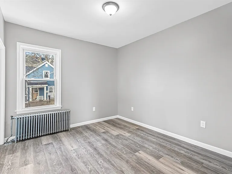 712 Eastern Ave #2 — Photo 10