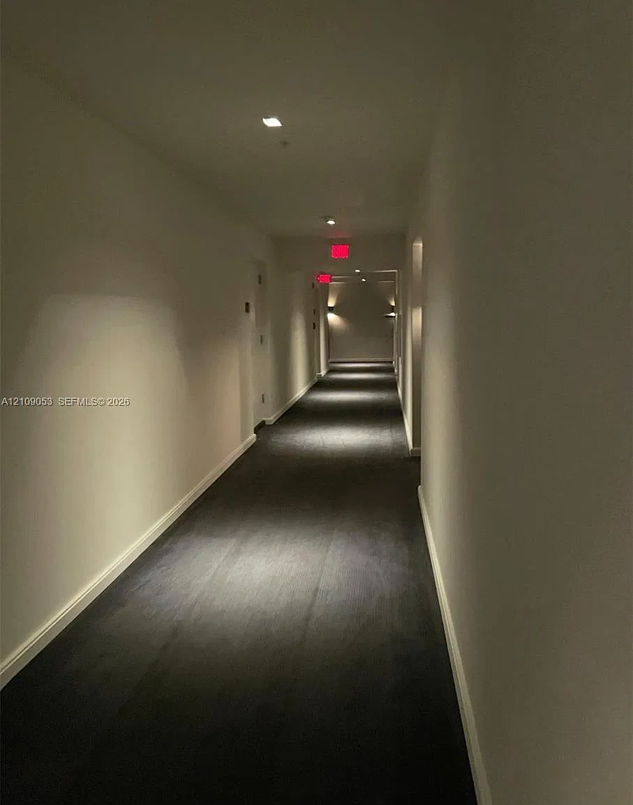 One Miami East Condo — Photo 4