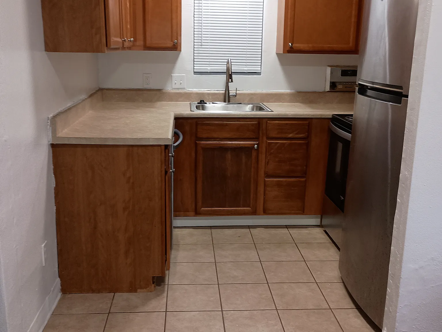 2 bed, 1000 sqft, $1,500 — Photo 4