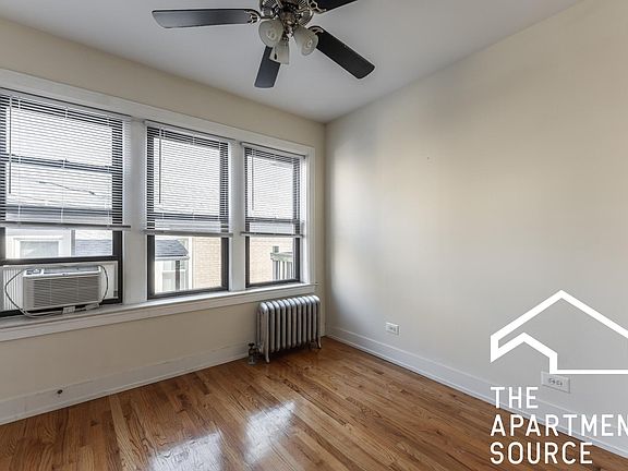 4th image of 4541 N Leavitt St #1F