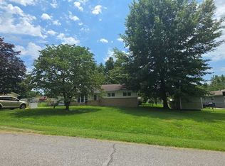 908 W Elm St, Aurora, MO 65605