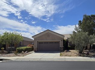 10204 Wilmington Ln, Apple Valley, CA 92308