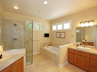 761 Arrowhead Rd, Camano Island, WA 98282