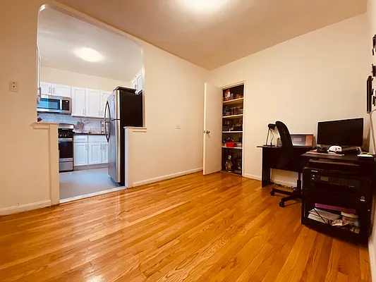 Rented by Silverstein Collection LLC  | media 11