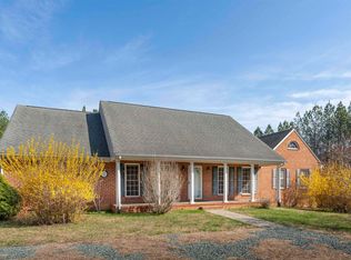 2508 Thomas Jefferson Pkwy, Charlottesville, VA 22902