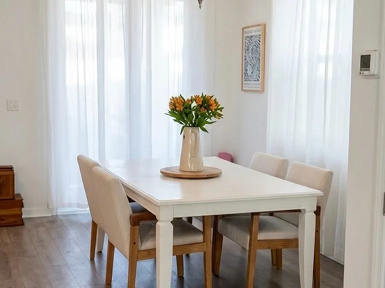 Dinning Table