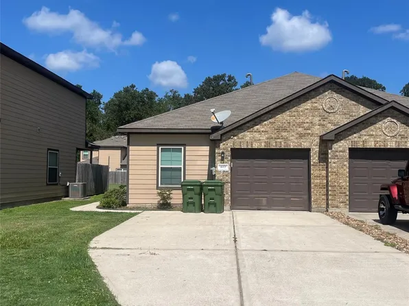 604 Rosewood St, Dayton, TX 77535
