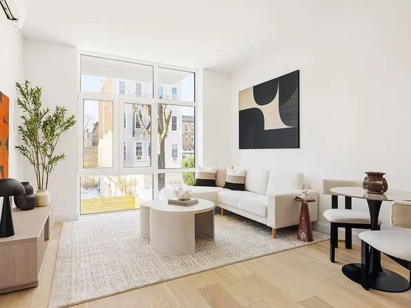 301 Stockholm St #1R, Brooklyn, NY 11237