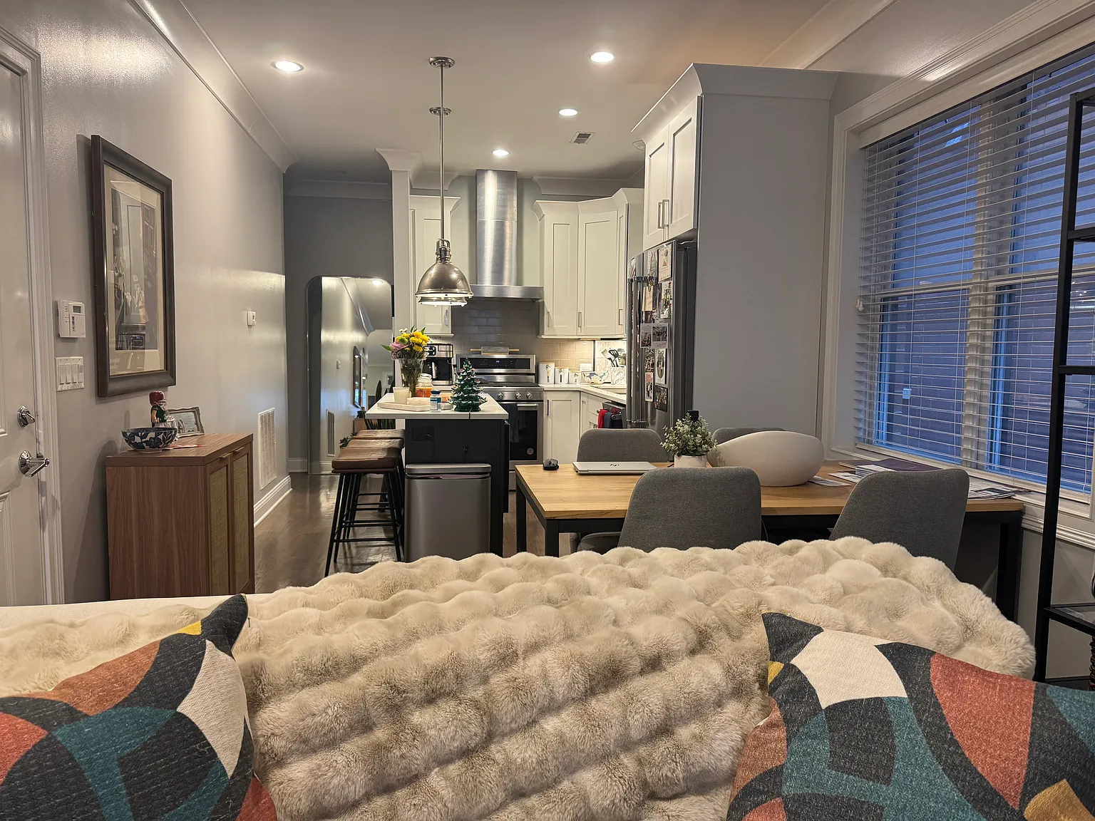 2 bed, 1250 sqft, $5,100 — Photo 4