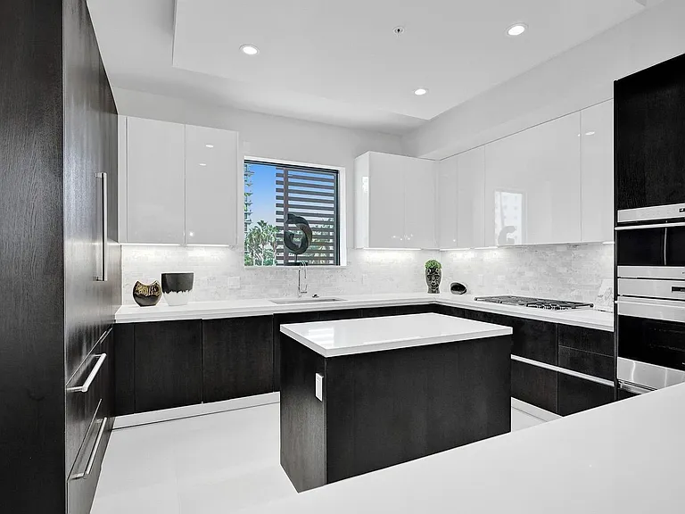 3040 N Ocean Blvd #N106 — Photo 2
