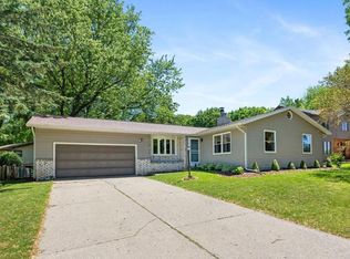 3209 Sunbrook Rd, Madison, WI 53704