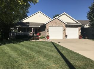 1627 Briarcreek Ln, Springfield, IL 62711