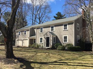 26 Plymouth River Rd, Hingham, MA 02043