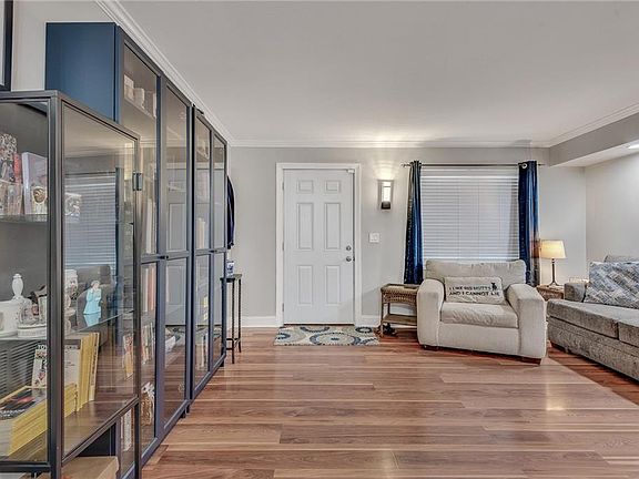 4th image of 3083 Colonial Way APT M