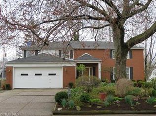 2715 Goldwood Dr, Rocky River, OH