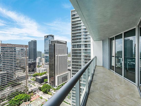 3rd image of 475 Brickell Ave APT 3811