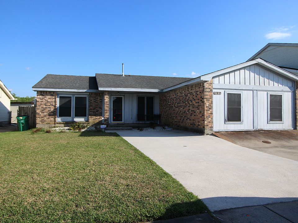 1st image of 3705 Cimwood Dr