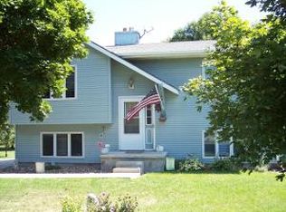 1106 White St, Woodbine, IA 51579