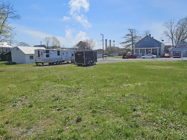 2 Four E Arbogast Ave, Shamokin Dam, PA 17876