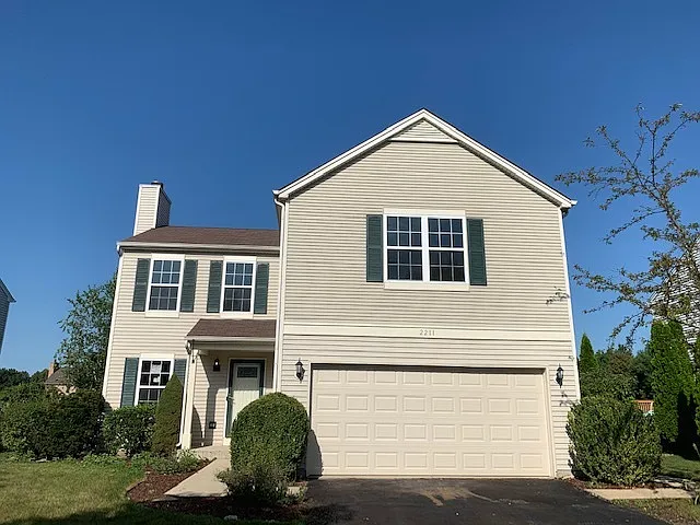 2211 Holly Ridge Dr photo 1