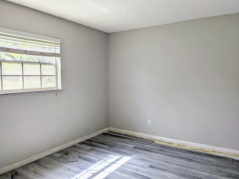 701 Russell Ln #209 — Photo 6